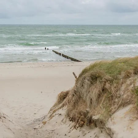 Reethaus Am Deich Holiday home *